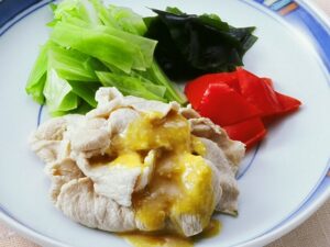ゆで豚肉のからし酢みそかけ