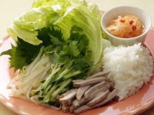 レタス巻きエスニックご飯